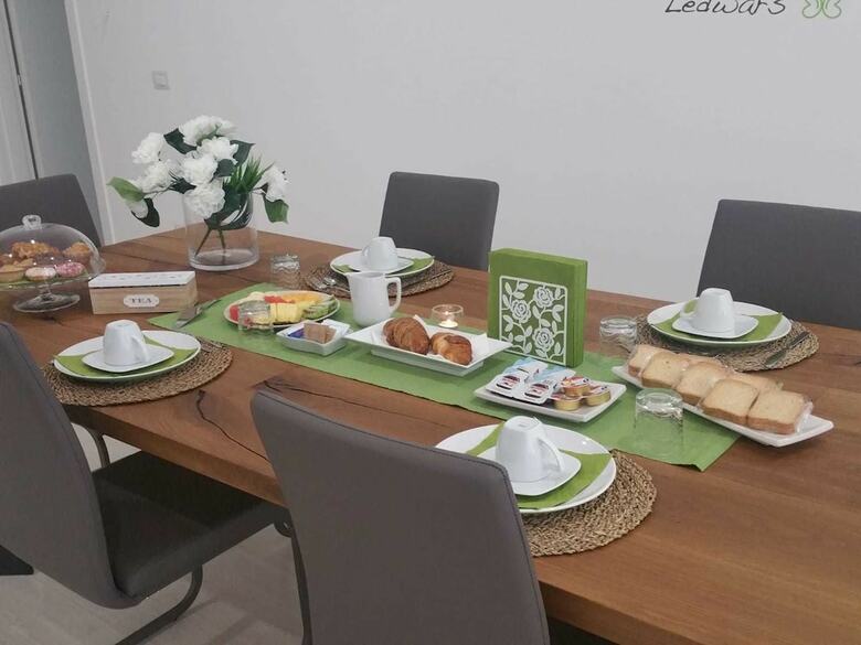Bed And Breakfast Ledwars