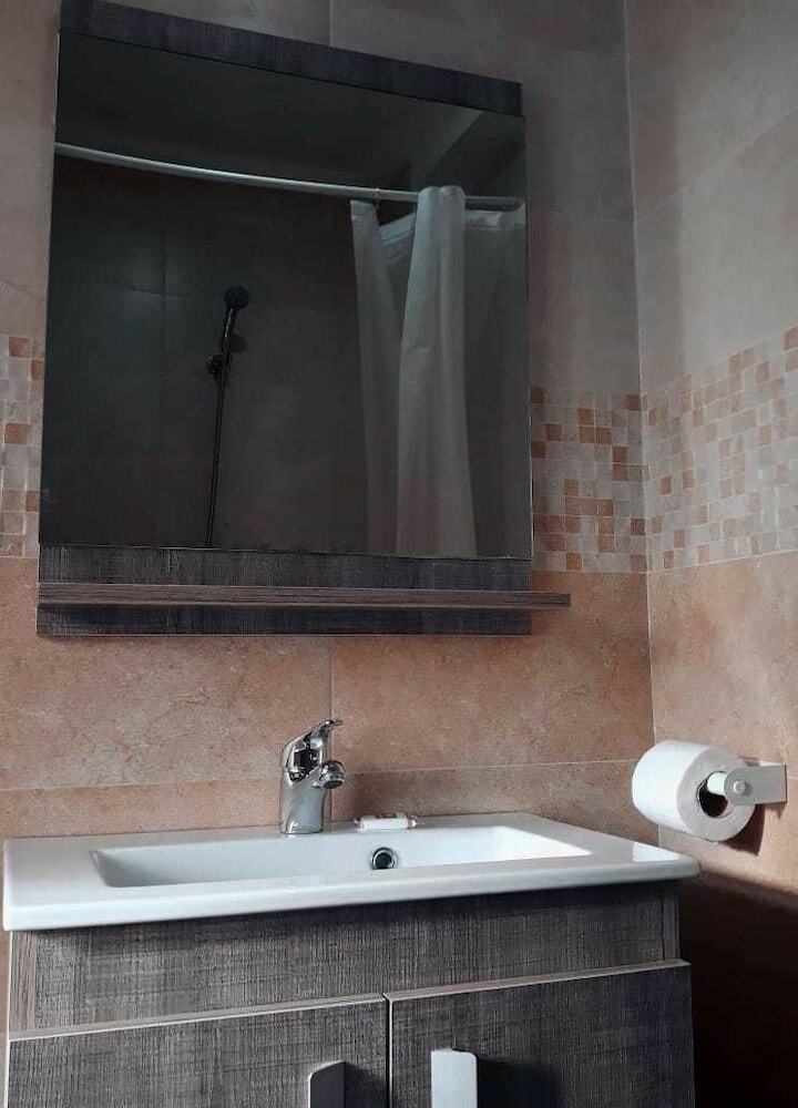 Amwaj Hotel