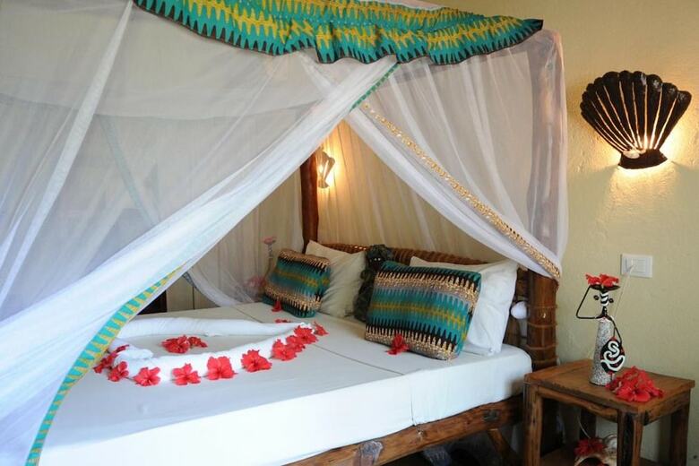 Hotel Samaki Lodge