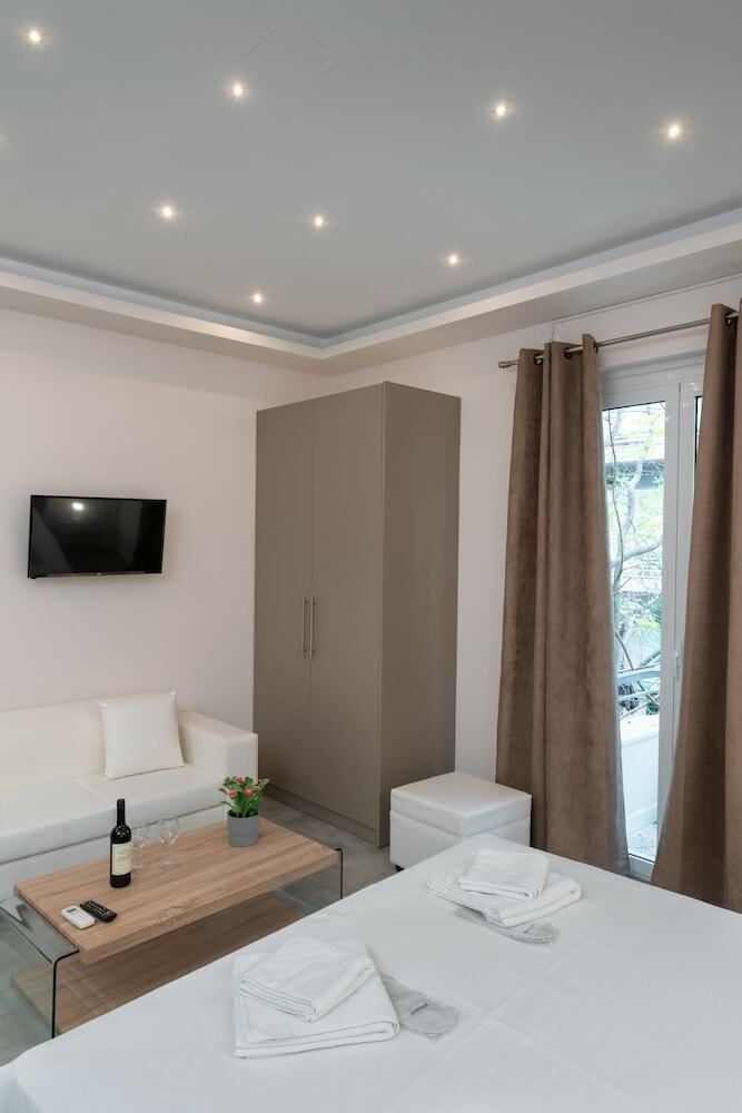 Alekos Lux Apartments