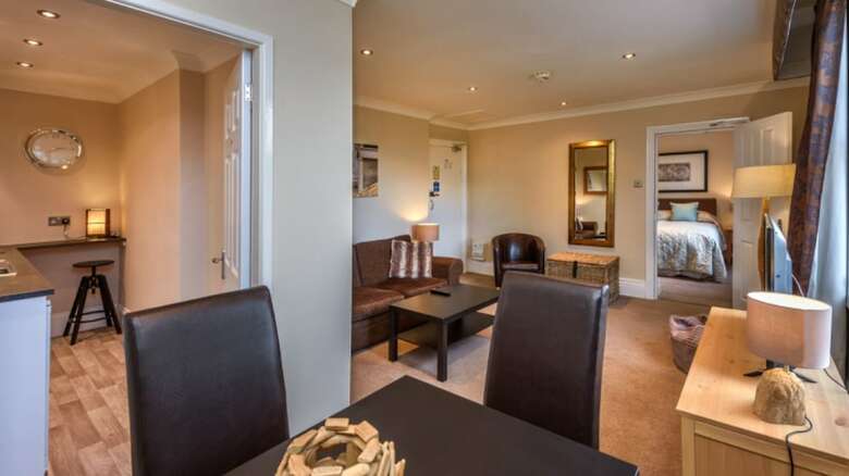 Lennox Lea Hotel, Studios & Apartments