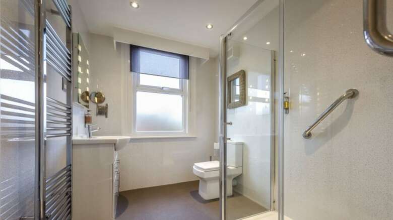 Lennox Lea Hotel, Studios & Apartments