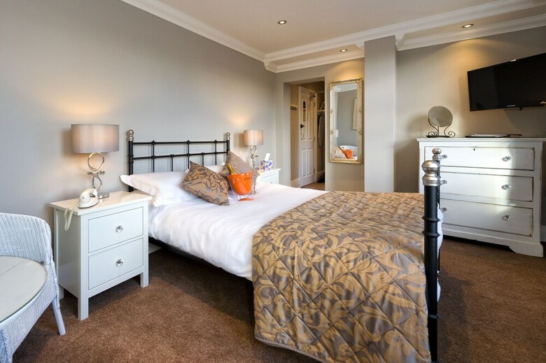 Lennox Lea Hotel, Studios & Apartments