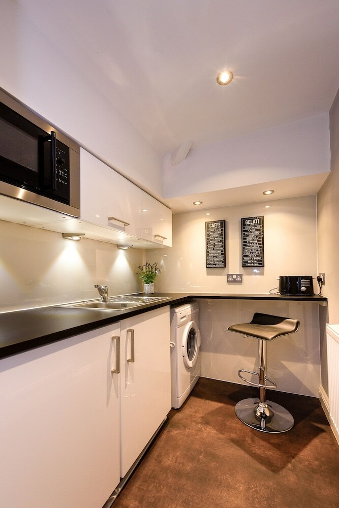 Lennox Lea Hotel, Studios & Apartments