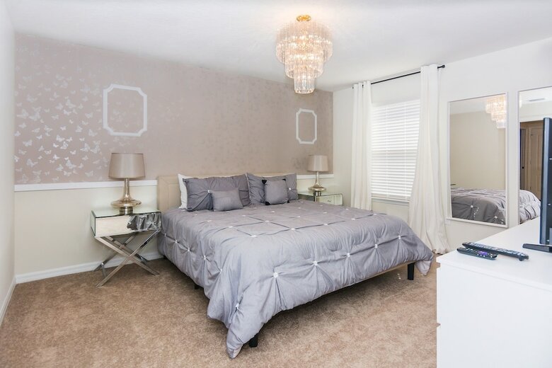 Luxurious Vacation Home At Westside 8973
