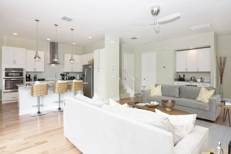 Five Suites Luxury Home Re1492