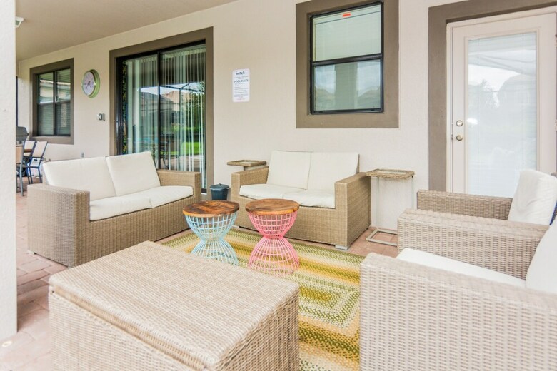 Spacious Fun Home Next To Disney Cg1443