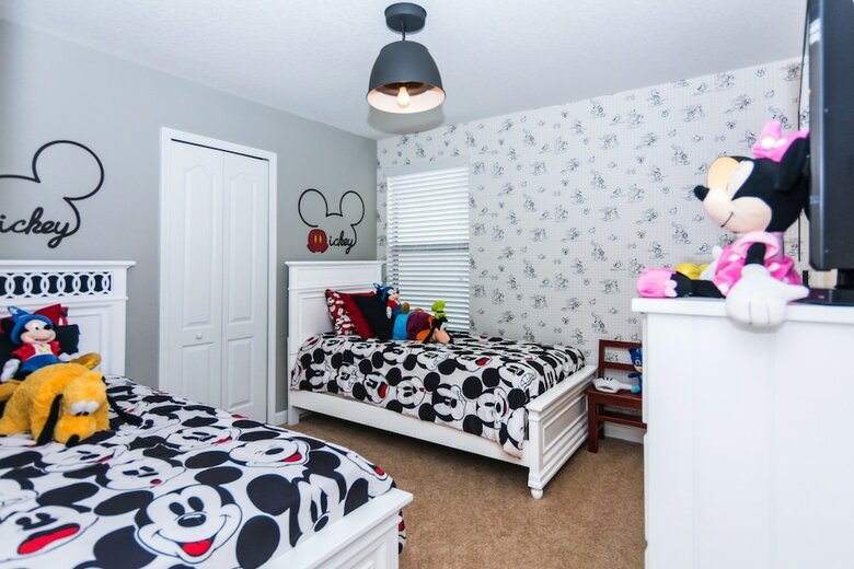 Stunning Home Next To Disney Cg1432