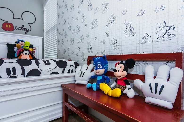 Stunning Home Next To Disney Cg1432