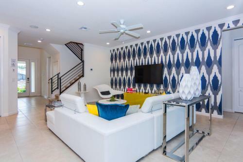 Dream Vacation Home 15 Min To Disney Bv577