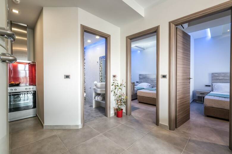 Apartamentos Savvas Luxury Suites