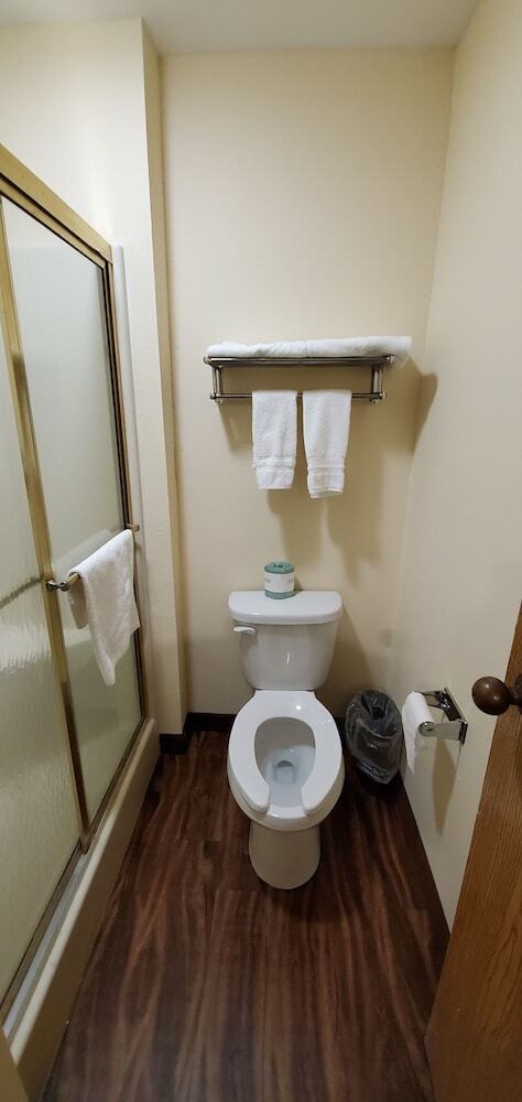 Hotel Travel Inn & Suites