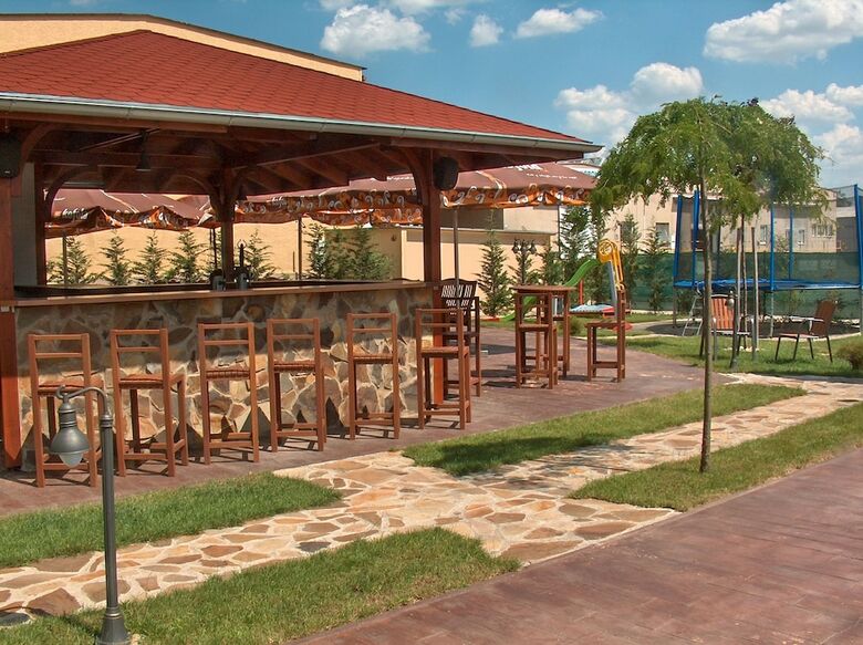 Hotel Hubert Nov� Z�mky