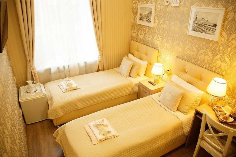 Hotel Silver Sphere Inn