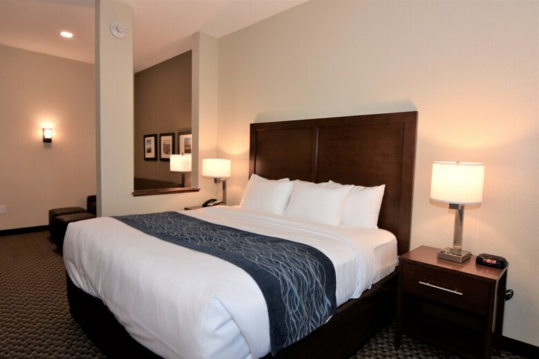 Hotel Comfort Inn And Suites