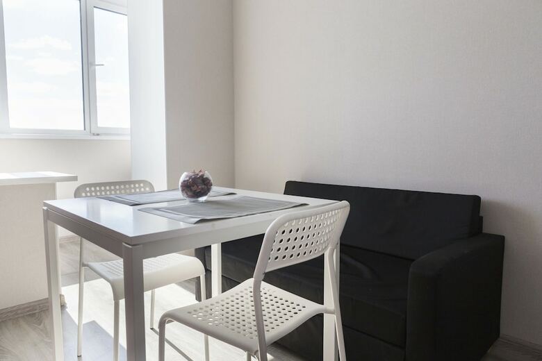 Apartment On Shvernika 9