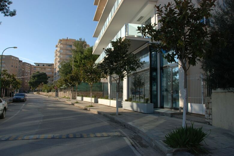 Summer Suite Hotel