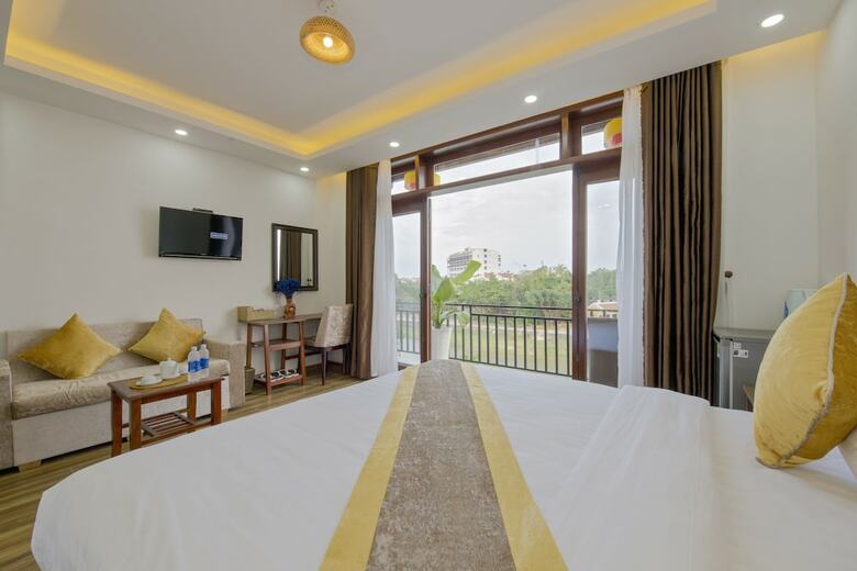 Hotel Hoa Vang Riverside Villa