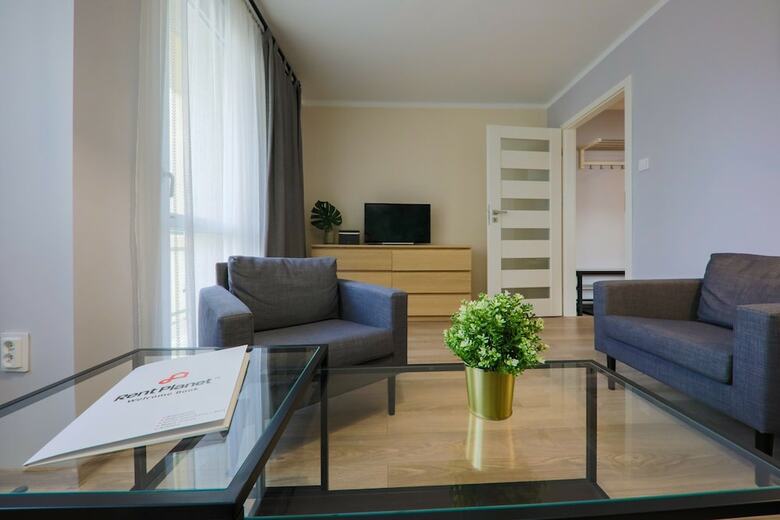 Rentplanet - Apartament Ko?cielna