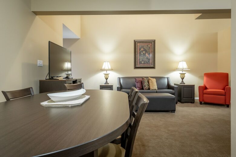 Surrey Townhomes By Capital Vacations