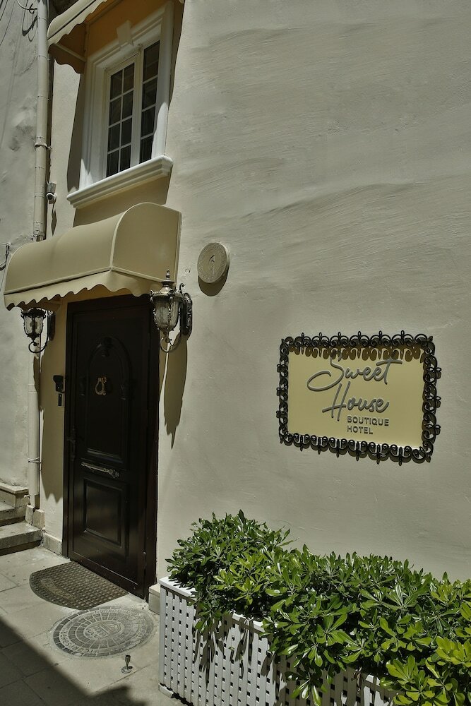 Sweet House Boutique Hotel