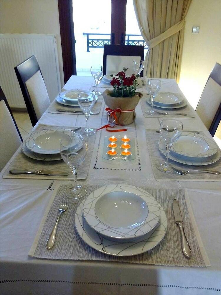 Armi Villa