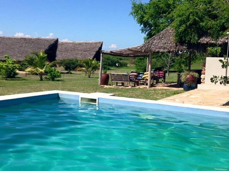 Posada Pangani Cliffs Lodge