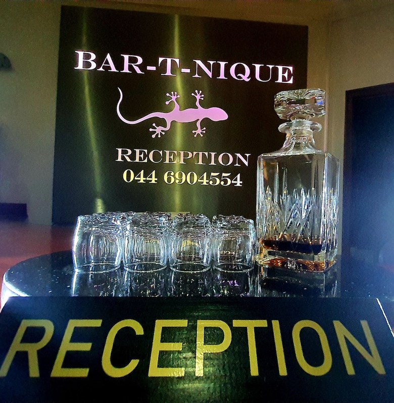 Hotel Bar T Nique Guest House