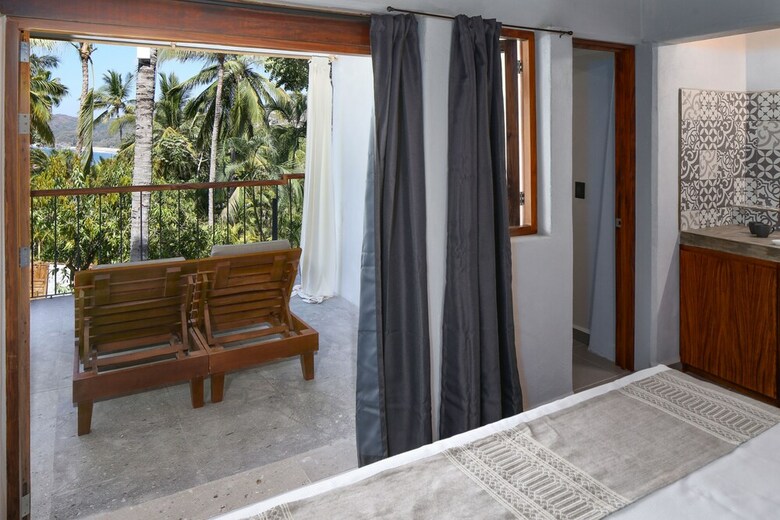Bed & Breakfast Distrito 88 - Adults Only