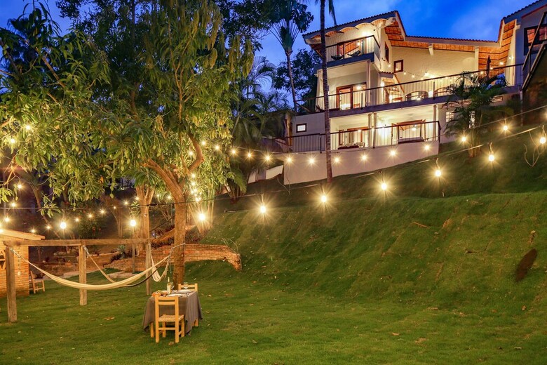 Bed & Breakfast Distrito 88 - Adults Only