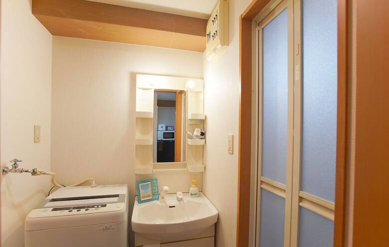 Nihonbashi Sunshine Apartment