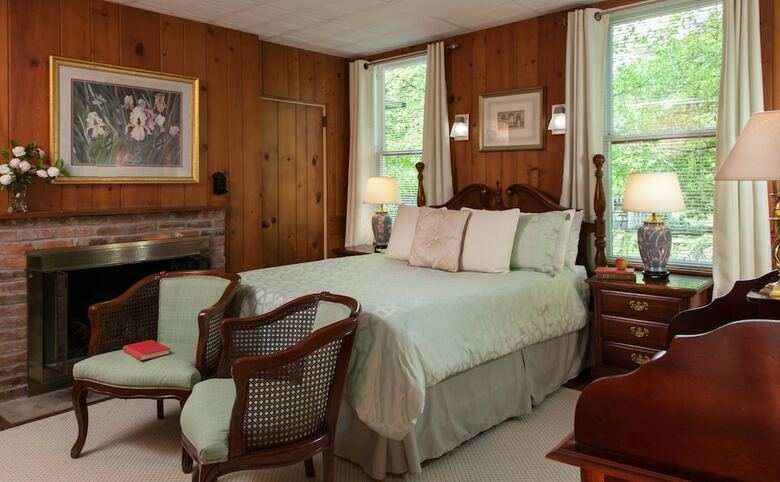 Bed & Breakfast 1906 Pine Crest Inn