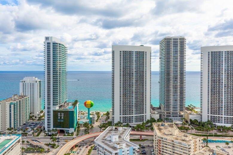 Private Ocean Luxury Condos At Beachwalk