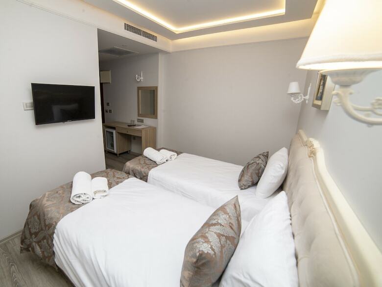 Hhk Hotel Downtown
