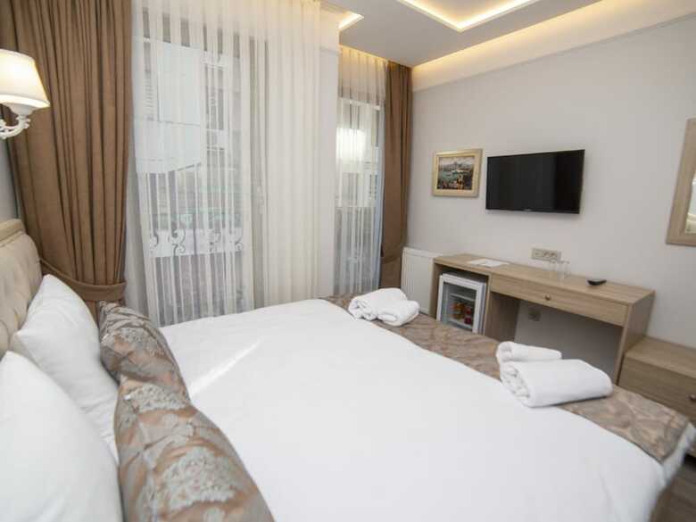 Hhk Hotel Downtown