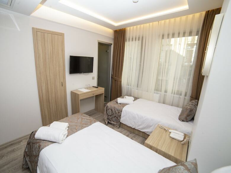 Hhk Hotel Downtown