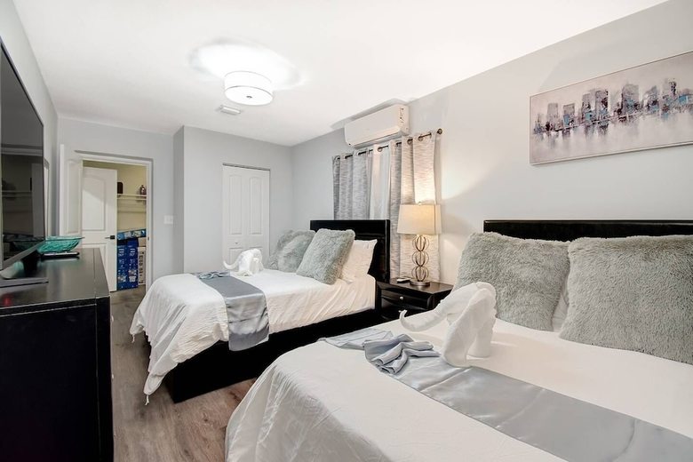 Comfortable Luxurious Home Min To Beach W/hottub