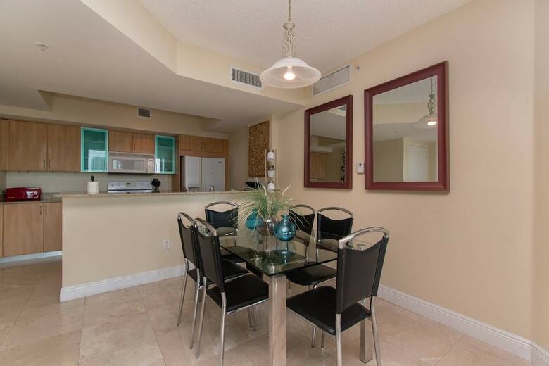 Apartamentos Stylish Modern 2bd/2bth Apt. Min To Beach