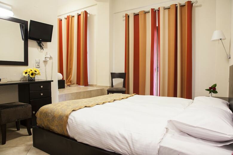 Meteoritis Hotel