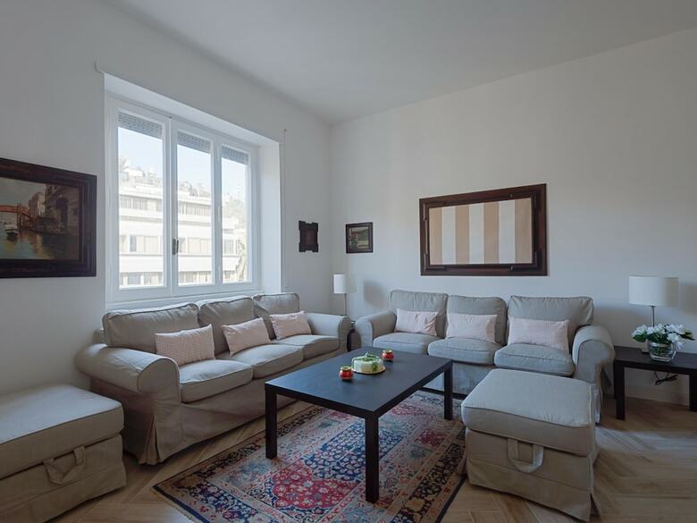 Rsh Vatican Bright Two Bedroom Apartment