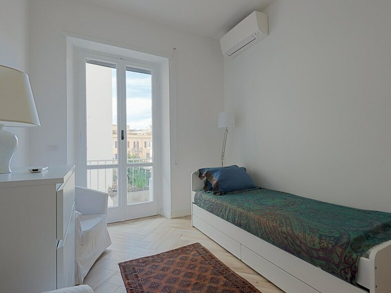 Rsh Vatican Bright Two Bedroom Apartment