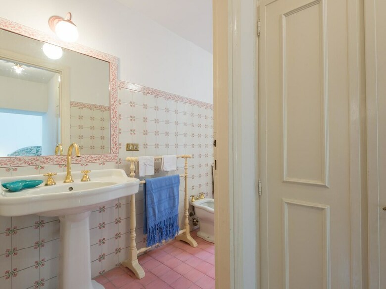 Rsh Margutta Exclusive Apartment