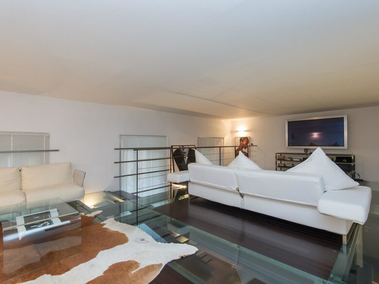 Rsh Pantheon Luxury Hi Tech Apartment