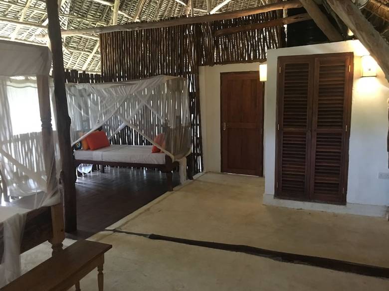 Hotel Pole Pole Beach House