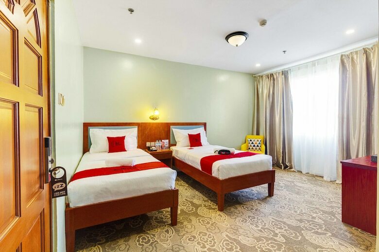 Hotel Reddoorz Premium @ Mabolo Cebu 2