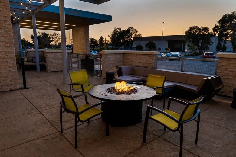 Hotel Springhill Suites By Marriott Newark Fremont