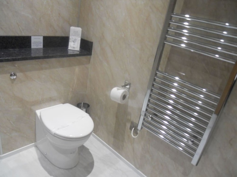 Hotel Riverside Caravan & Camping Park