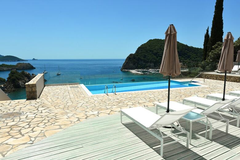 Apartamentos Platakia Blu