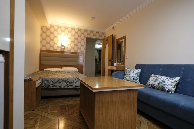 Hotel Ozbek
