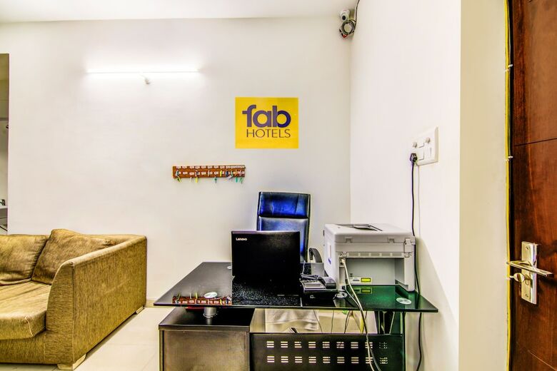 Fabhotel Vihaan Flora